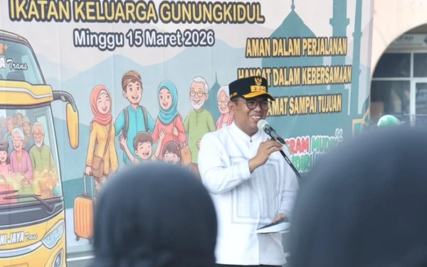 Thumbnail Berita - Gubernur Banten Lepas 1.570 Peserta Mudik Bareng IKG 2026 di Ciledug