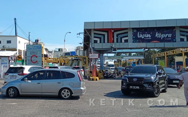 Thumbnail Berita - H-6 Lebaran, Arus Mudik di Pelabuhan Bakauheni Masih Lengang