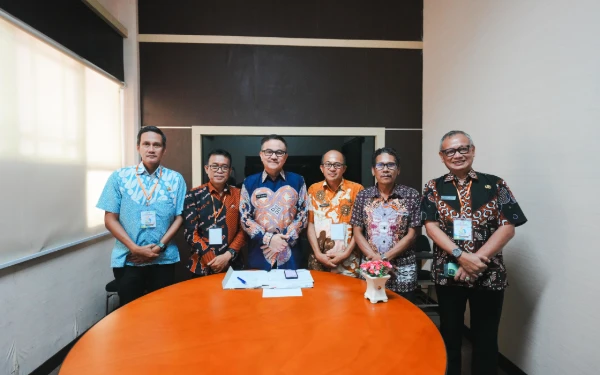 Thumbnail Berita - Sekda Sulsel Pimpin Seleksi JPT Pinrang, Apresiasi Pemkab Pinrang Laksanakan Seleksi Terbuka