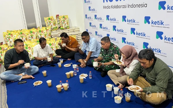 Thumbnail Berita - Cak Kia Group Pererat Silaturahmi Lewat Buka Bersama di Graha Ketik