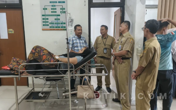 Thumbnail Berita - Rekanan Proyek Jalan Sindoro Siap Bertanggung Jawab atas Ambruknya Tembok Eks Bioskop Sultan Pemalang