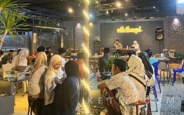 Thumbnail Berita - Seminar Intelektual plus Bukber Akbar ala Formasa Bahas Arah Gerakan Mahasiswa Sampang