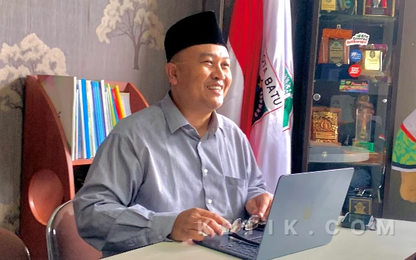 Thumbnail Berita - Mengharukan! Guru di Kota Batu Jemput Siswa agar Tak Putus Sekolah