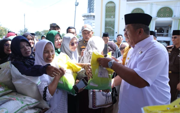 Thumbnail Berita - Peringati Hari Jadi ke-80 Kabupaten Asahan, Bupati Taufik Zainal Abidin Gelar Dzikir Bersama