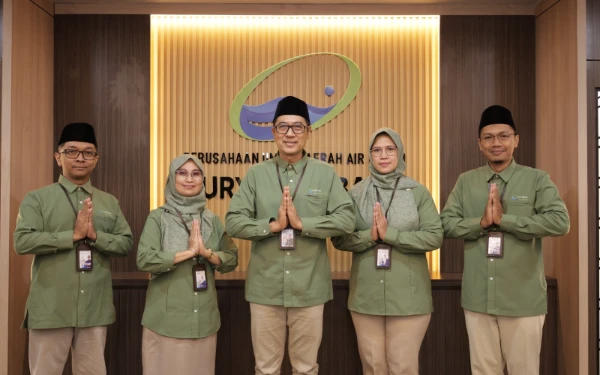 Thumbnail Berita - Cuaca Ekstrem plus Libur Lebaran, Perumda Air Minum Surya Sembada Pastikan Pasokan untuk Warga Surabaya Aman