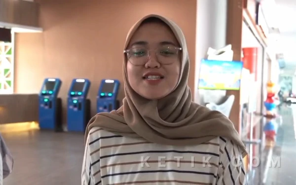 Foto Cucu pemudik asal Bekasi tujuan Kalianda Lampung Selatan, 18 Maret 2026.( Foto: Andriego/ Ketik.com).