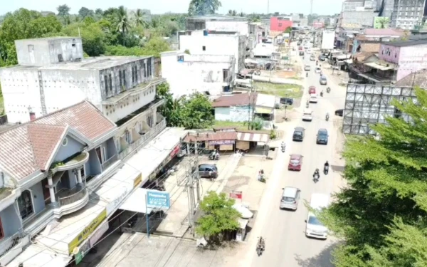 Thumbnail Berita - Jalinsum Sempat Lumpuh, Kapolda Tegaskan Truk ODOL dan Insiden Jadi Penyebab Utama