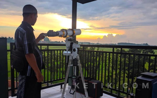 Thumbnail Berita - Berdasar Hisab Falakiyah, Ponpes Al Falah Ploso Tetapkan 1 Syawal 1447 H Jatuh 20 Maret 2026