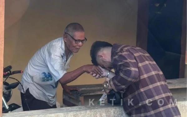 Thumbnail Berita - Mudik Lebaran, Mahasiswa Asal Nagan Raya Salurkan Bantuan untuk Lansia dan Dhuafa