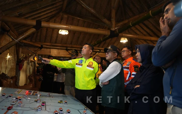 Thumbnail Berita - Bupati Kang DS Apresiasi Pos PAM Lembur Kaheman Polresta Bandung