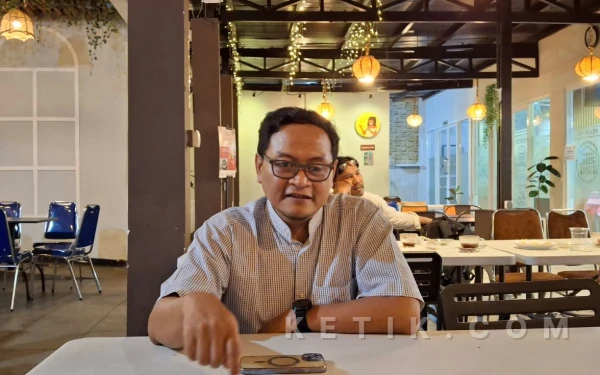 Foto Muhammad Afdillah dosen Perbandingan Agama Uinsa, dalam wawancara pada Senin, 23 Februari 2026. (Foto: Syakira Rizki Thalita/ Ketik.com)