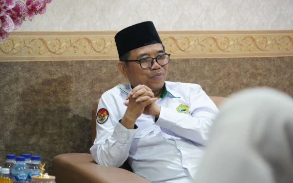 Thumbnail Berita - Kemenag Jatim Sebar Rukyatul Hilal di 28 Titik, Kakanwil Pantau Langsung dari Pamekasan