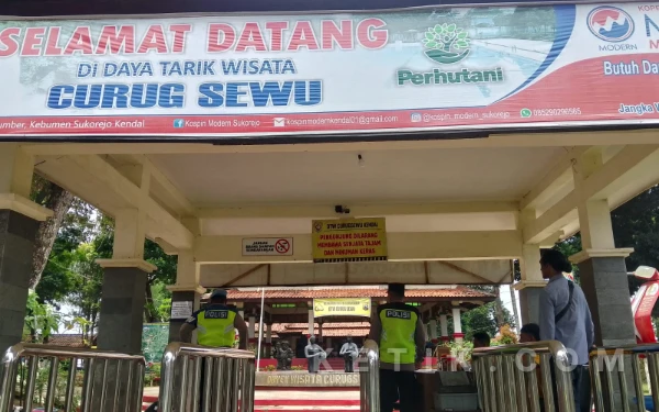 Thumbnail Berita - Pastikan Libur Lebaran Aman, Polsek Patean Terjunkan Personel Pantau Objek Wisata Kendal