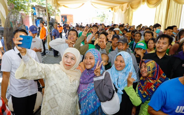 Thumbnail Berita - Hari Terakhir Riyayan Idul Fitri 1447 H, Gubernur Khofifah Perkuat Silaturahmi dan Gotong Royong Warga Jatim