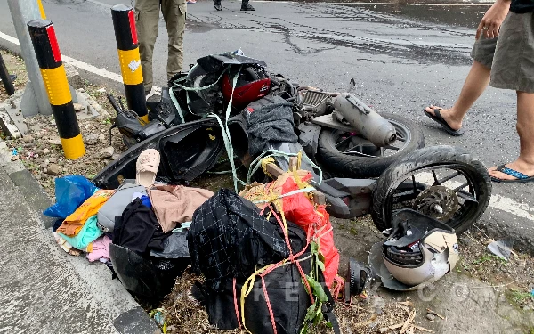 Thumbnail Berita - Motor Diduga Rem Blong di Jalur Klemuk Kota Batu, Satu Keluarga Alami Kecelakaan