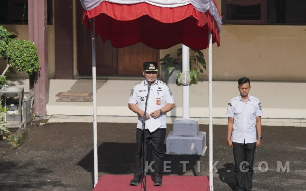 Thumbnail Berita - Bupati Tegal Imbau ASN Tingkatkan Pelayanan Pasca Lebaran, Survei Kepuasan dan Beasiswa Siap Dilaksanakan