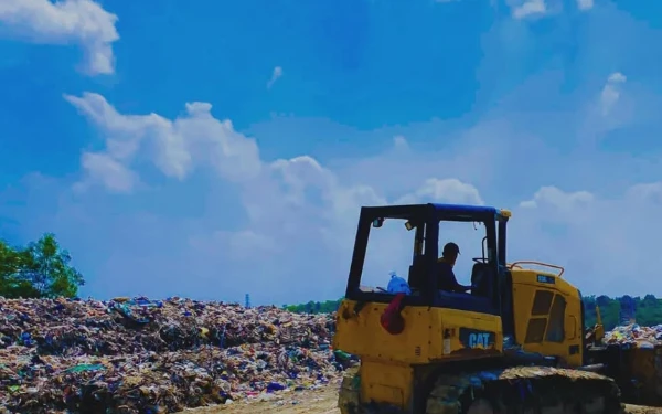 Thumbnail Berita - Volume Sampah di Lebak 'Meledak' Selama Ramadan dan Lebaran 2026, Didominasi Plastik Sekali Pakai