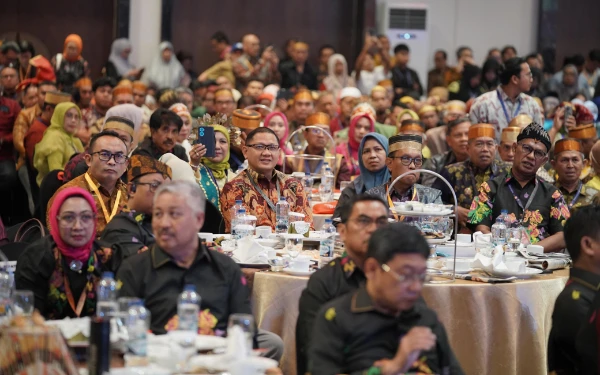 Thumbnail Berita - PSBM XXVI di Makassar Perkuat Jejaring Ekonomi, Jatim Tampilkan Produk Vokasi dan Jajaki Kerja Sama