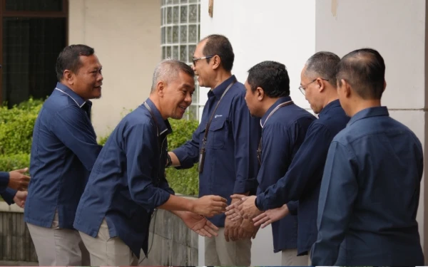 Thumbnail Berita - Perumda Air Minum Surya Sembada Kota Surabaya Gelar Halalbihalal, Apresiasi Pegawai Teladan 2026