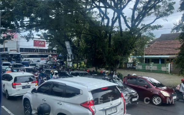 Thumbnail Berita - Prediksi Meleset! Volume Kendaraan di Kota Malang Membeludak Selama Libur Lebaran 2026