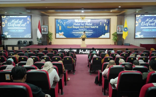 Foto Kegiatan Halal Bihalal di UNIKAMA sebagai bentuk memperkuat tali silaturahmi dan kolaborasi seluruh Civitas Akademika, tenaga pendidik, serta jajaran pengurus yayasan. (Foto: Humas UNIKAMA)