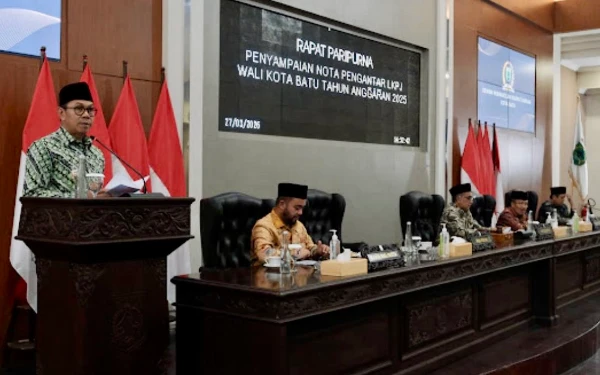 Thumbnail Berita - Pendapatan Kota Batu 2025 Nyaris Sempurna, IPM Naik dan Kemiskinan Turun