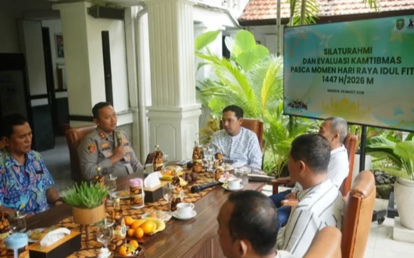 Thumbnail Berita - Gelar Evaluasi Kamtibmas Pasca Lebaran, Plt Wali Kota Bagus Panutun: Kota Madiun Sangat Kondusif