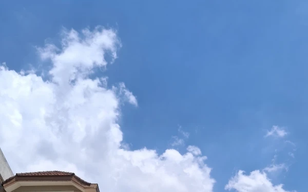 Thumbnail Berita - Prakiraan Cuaca Hari Ini, Minggu 29 Maret 2026:  Jakarta, Lampung, Bengkulu & Jambi Berawan