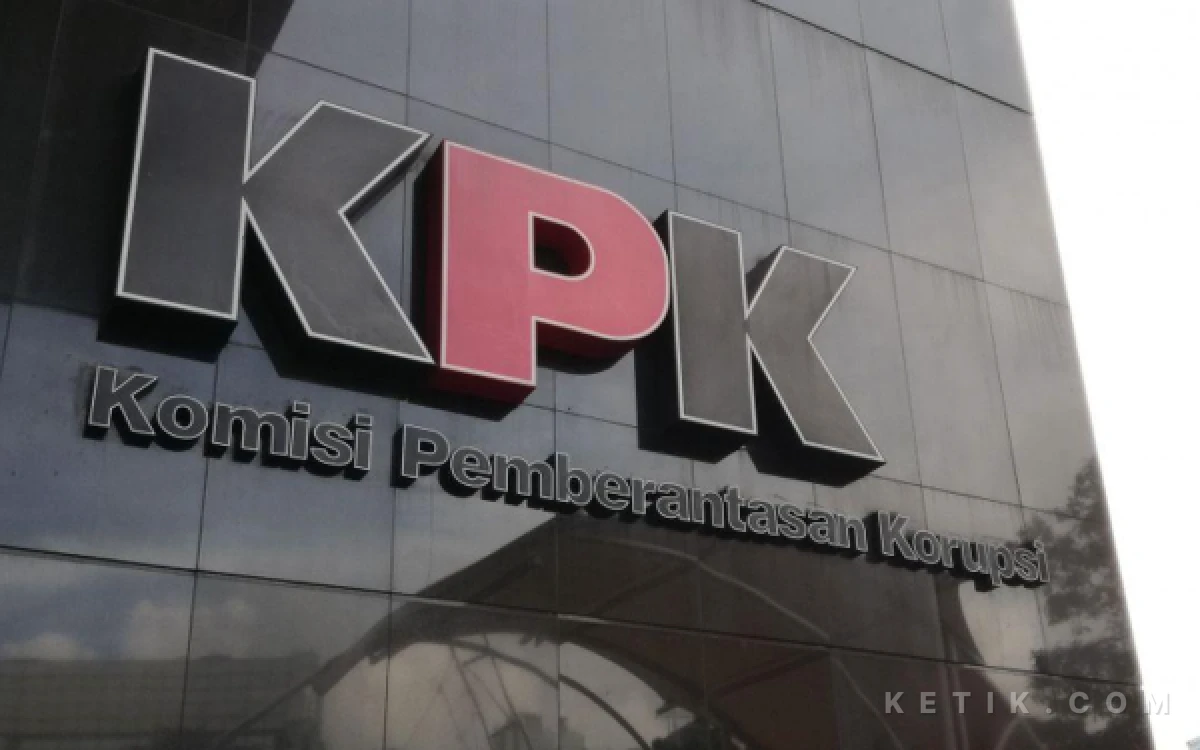 Thumbnail Berita - Penggeledahan KPK di Rumah Sekda Cilacap Non Aktif, Nihil Barang Bukti