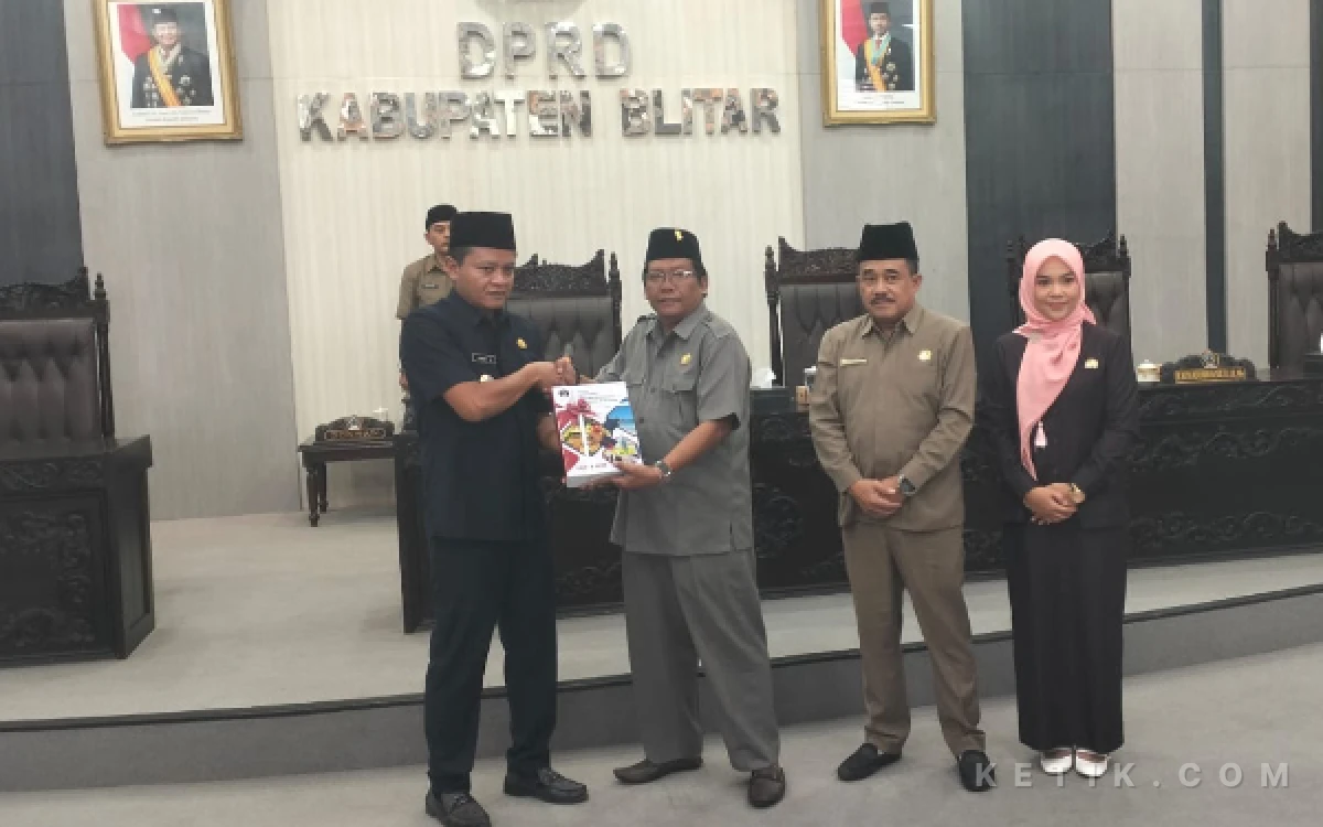 Thumbnail Berita - Wabup Beky Paparkan LKPJ 2025, DPRD Blitar Soroti Arah Pembangunan Berkelanjutan