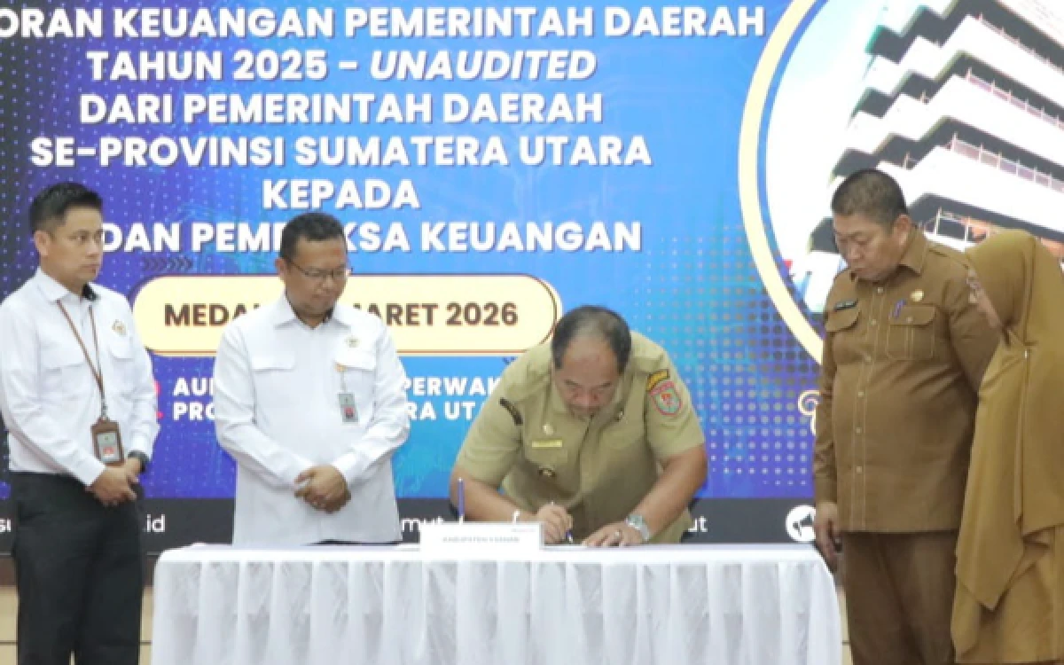 Thumbnail Berita - Bupati Asahan Serahkan LKPD 2025 ke BPK Sumut, Komitmen Wujudkan Tata Kelola Bersih