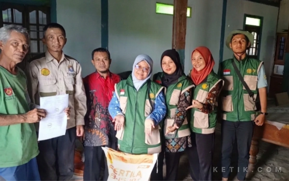 Thumbnail Berita - Tingkatkan Kualitas Tembakau, Distanbun Jateng Salurkan Stimulan Pupuk NPK Fertila di Rowosari