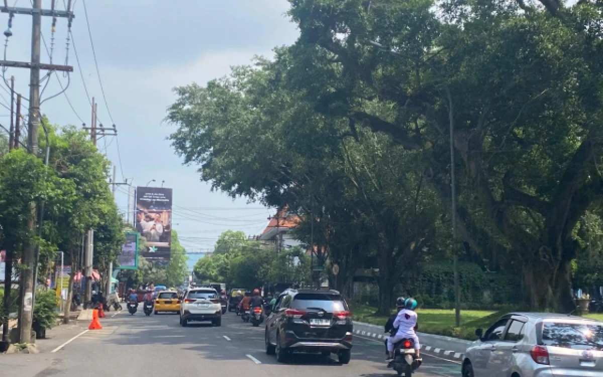 Thumbnail Berita - Kota Malang Semakin Padat, Ini Langkah Dishub Dalam Menjaga Kelancaran Lalu Lintas