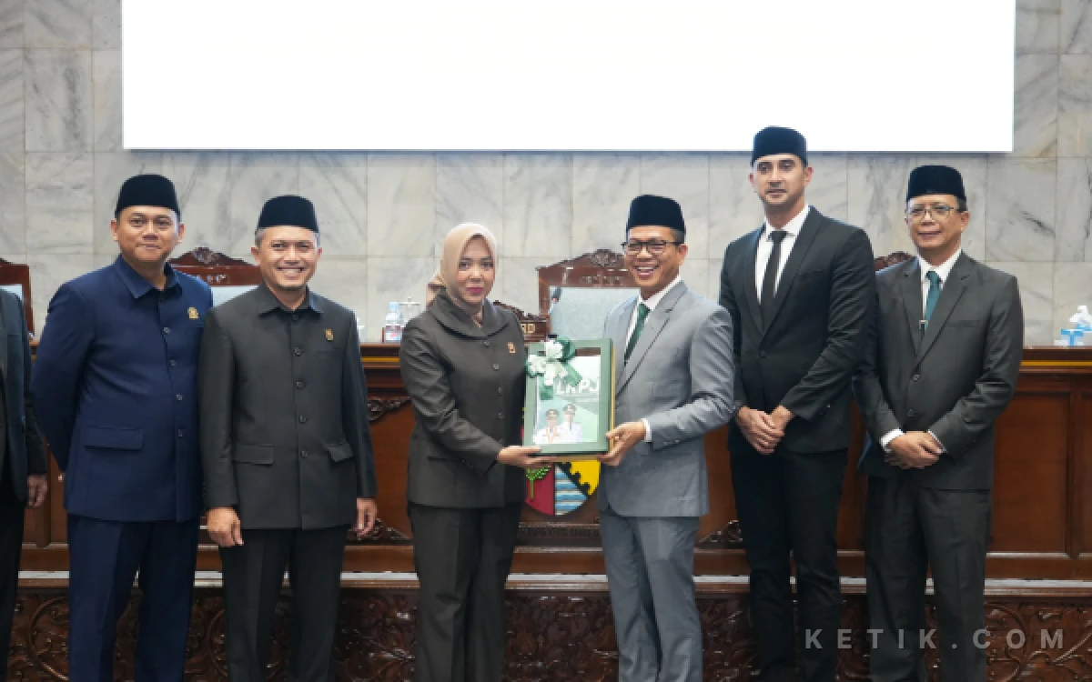 Thumbnail Berita - LKPJ 2025: Ekonomi Kabupaten Bandung 6,45 Persen, Lampaui Pertumbuhan Nasional dan Jawa Barat