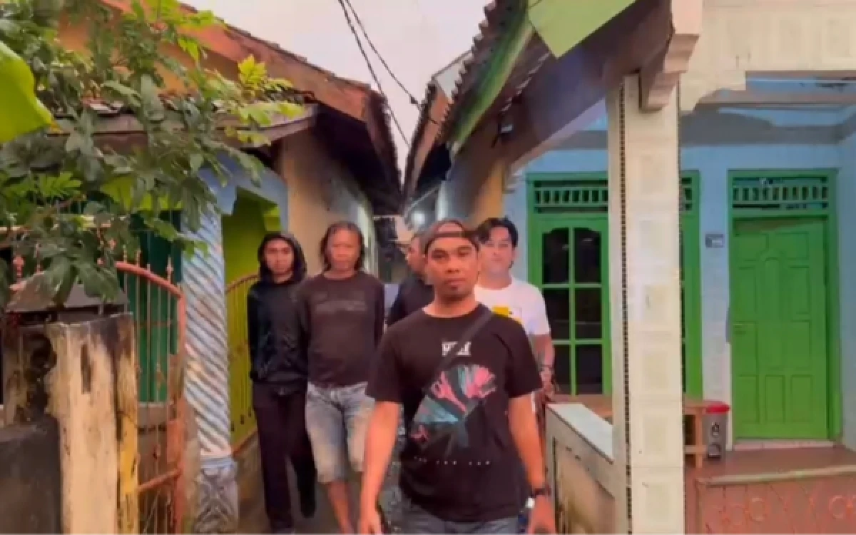 Thumbnail Berita - Cekcok Bisnis Berujung Kematian, Pelaku Ditangkap Polda Sumsel Usai 7 Bulan Buron