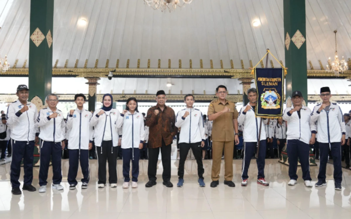 Thumbnail Berita - Sleman Lepas 479 Atlet Pelajar ke POPDA DIY, Bupati Harda Tekankan Pembinaan Karakter