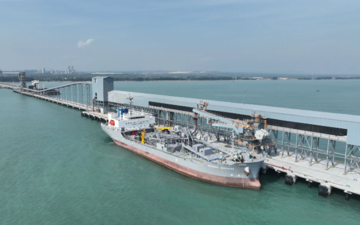 Thumbnail Berita - Strategi Transformasi dan Optimalisasi Operational Excellence, Solusi Bangun Indonesia Bukukan Laba Rp659 M di Tengah Tekanan Industri