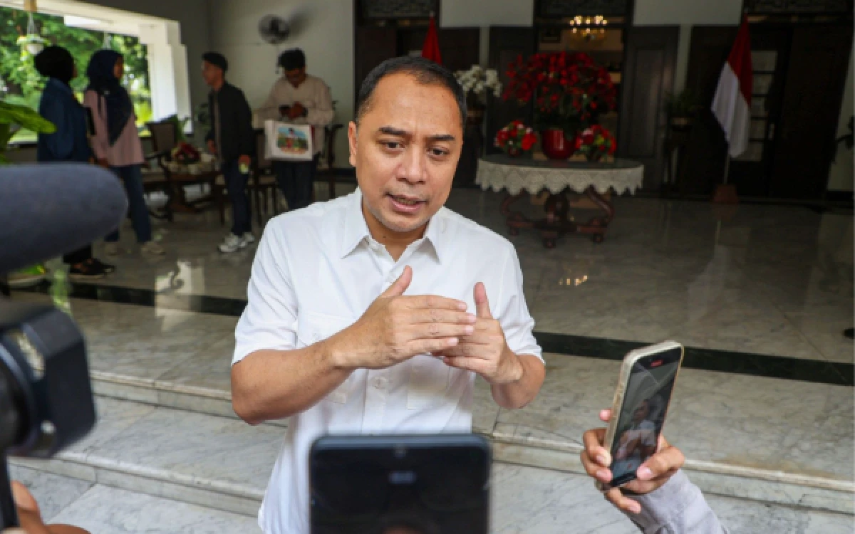 Thumbnail Berita - Lengkap! Ini Daftar 78 Pejabat Pemkot Surabaya yang Baru Dirotasi Eri Cahyadi