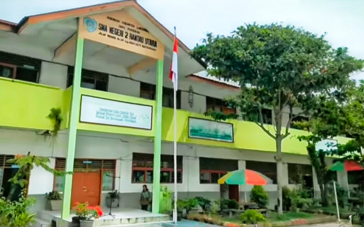 Foto Halaman bagian dalam SMAN2 Kecamatan Rantau Utara, Labuhanbatu. (FOTO: di akses dari akun facebook Smandu Ratu)