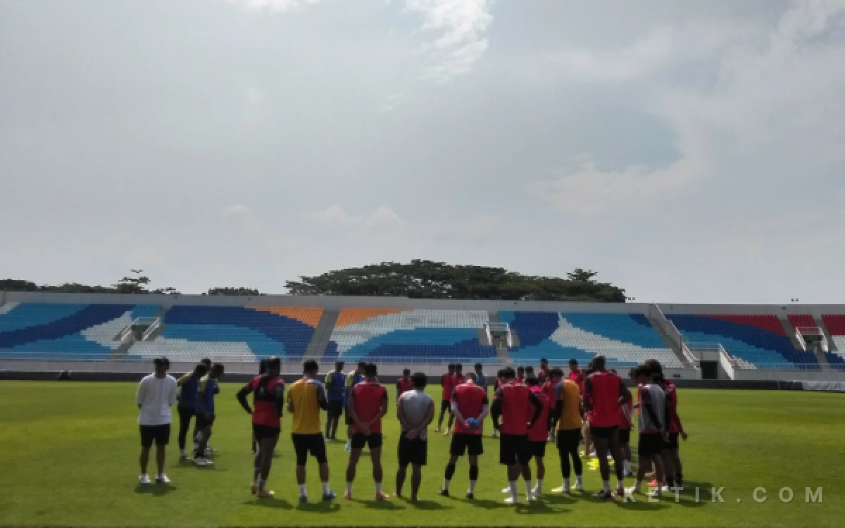 Thumbnail Berita - Timpang Tanpa Pemain Inti, Ini Starting XI Arema FC Kala Menghadapi Malut United