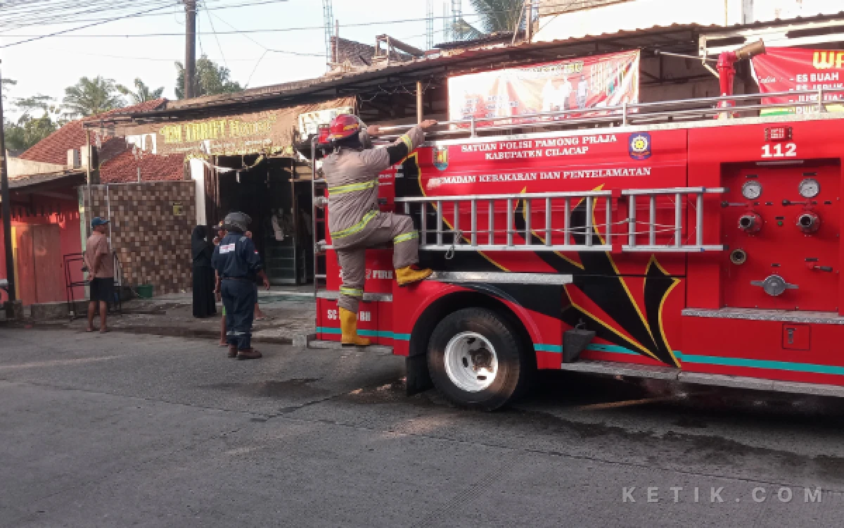 Thumbnail Berita - Kurun Waktu Tiga Bulan Damkar Cilacap Tangani 22 Insiden Kebakaran