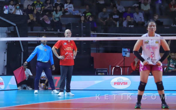 Thumbnail Berita - [FOTO] Gresik Petrokimia Sukses menekuk Jakarta Popsivo Polwan 3-0 di Final Four Proliga 2026