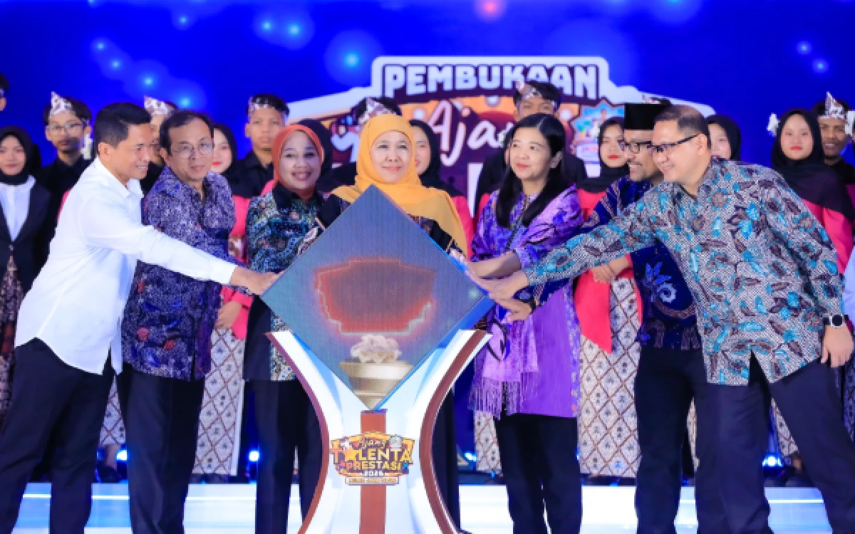Thumbnail Berita - Gubernur Khofifah Buka Ajang Talenta Jatim 2026, Siapkan Generasi Berprestasi ke Kancah Nasional dan Global
