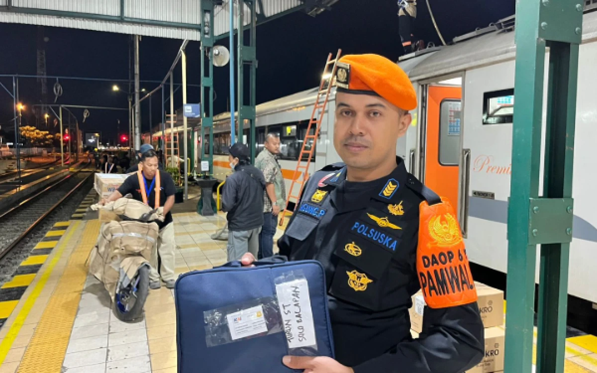 Thumbnail Berita - KAI Daop 7 Madiun Amankan Barang Tertinggal Senilai Rp83 Juta di Periode Angkutan Lebaran 2026