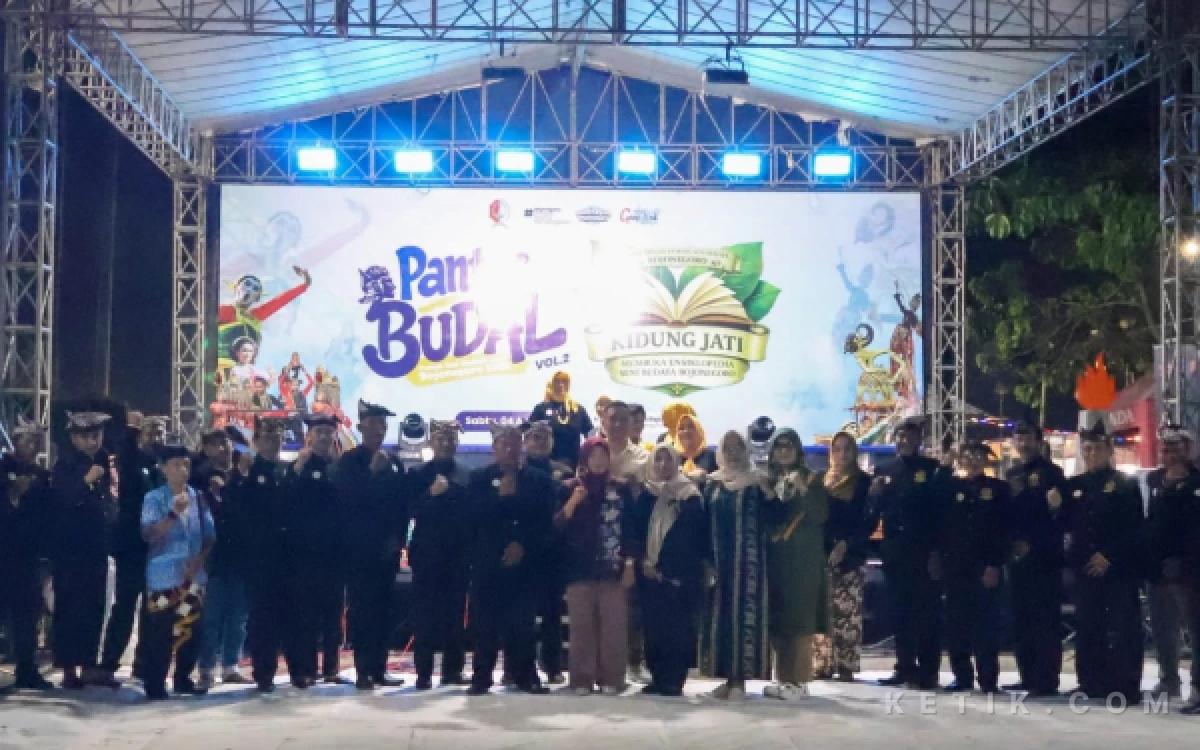 Thumbnail Berita - Keren! Disbudpar Kabupaten Bojonegoro Gandeng PPSBB Rutin Gelar Pantes Budal, Seni Lokal Makin Eksis