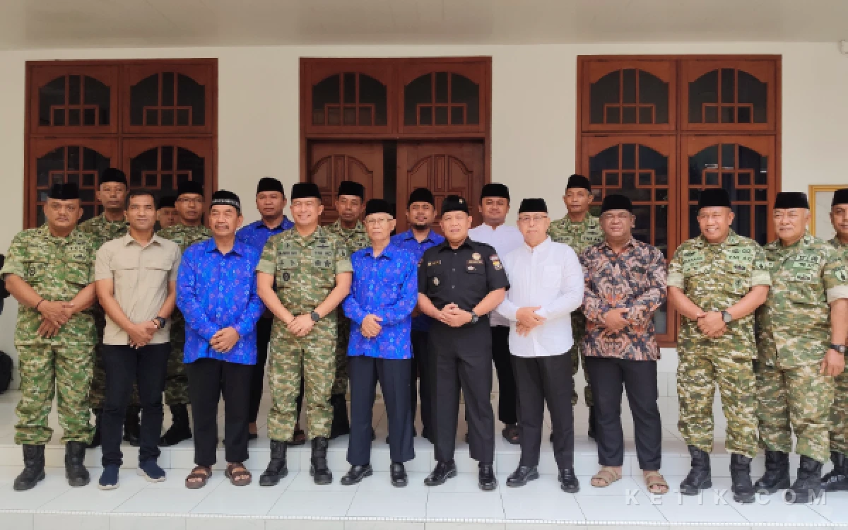 Foto Dandim 0809 Kediri Sowan ke Ponpes Wali Barokah, Senin 6 April 2026. (foto : Aan for Ketik.com).