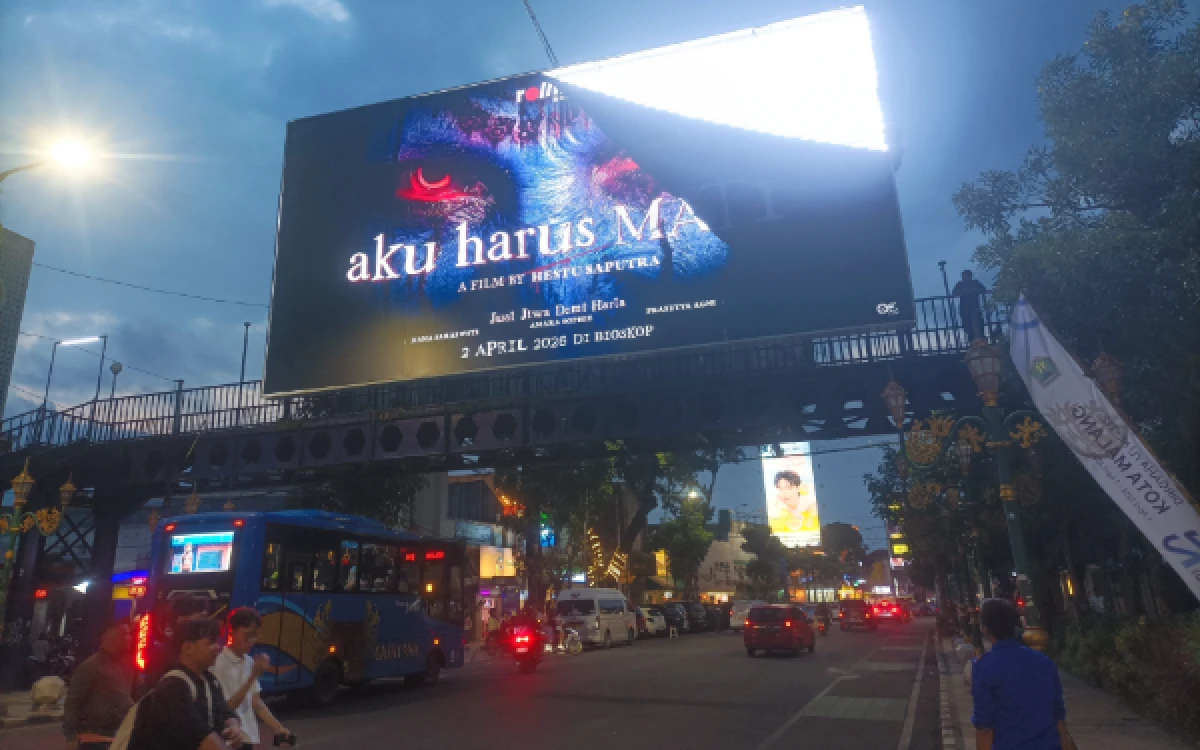 Thumbnail Berita - Billboard Film 'Aku Harus Mati' JPO Kayutangan Dicopot, Disnaker-PMPTSP Kota Malang Tegaskan Tidak Pernah Terbitkan Izin