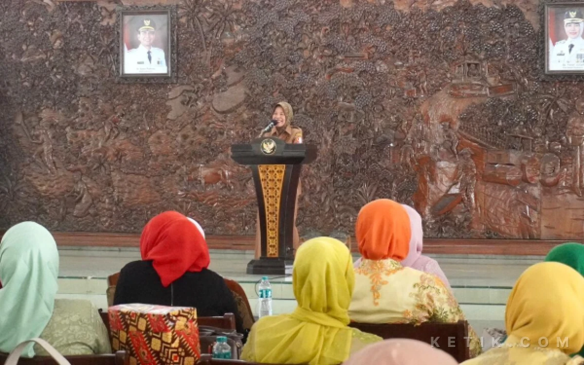 Foto Wakil Bupati Bojonegoro memberi sambutan dihadapan audensi (foto Humas Pemkab Bojonegoro)