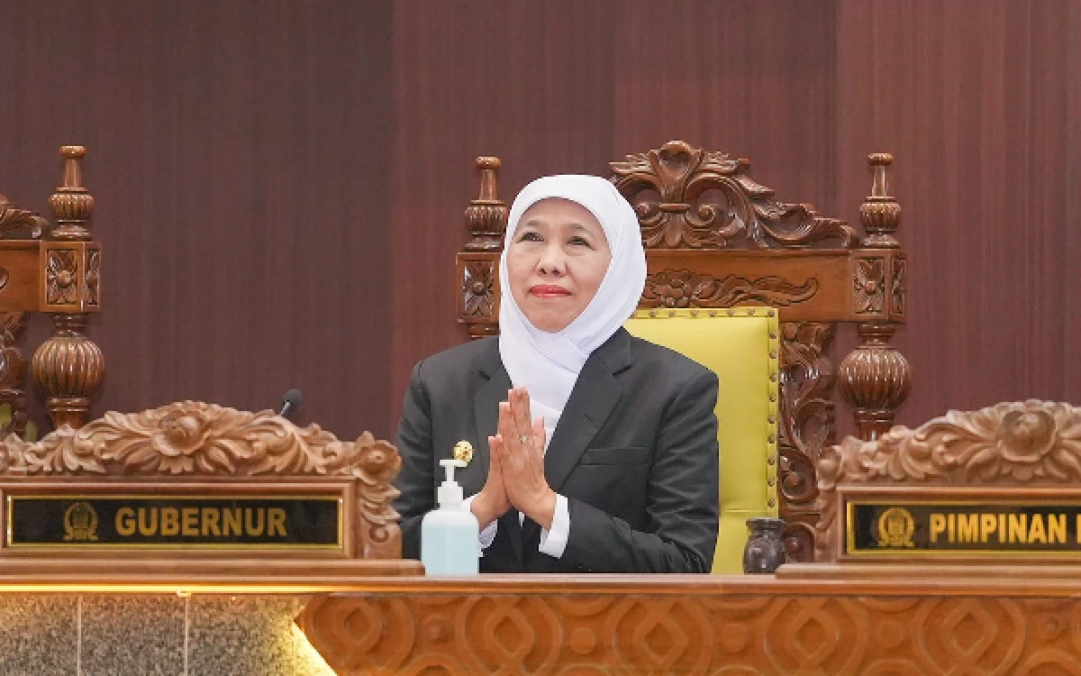Thumbnail Berita - Apresiasi Pansus DPRD Jatim tentang LKPJ, Gubernur Khofifah Pastikan Program Pembangunan Bermanfaat untuk Rakyat