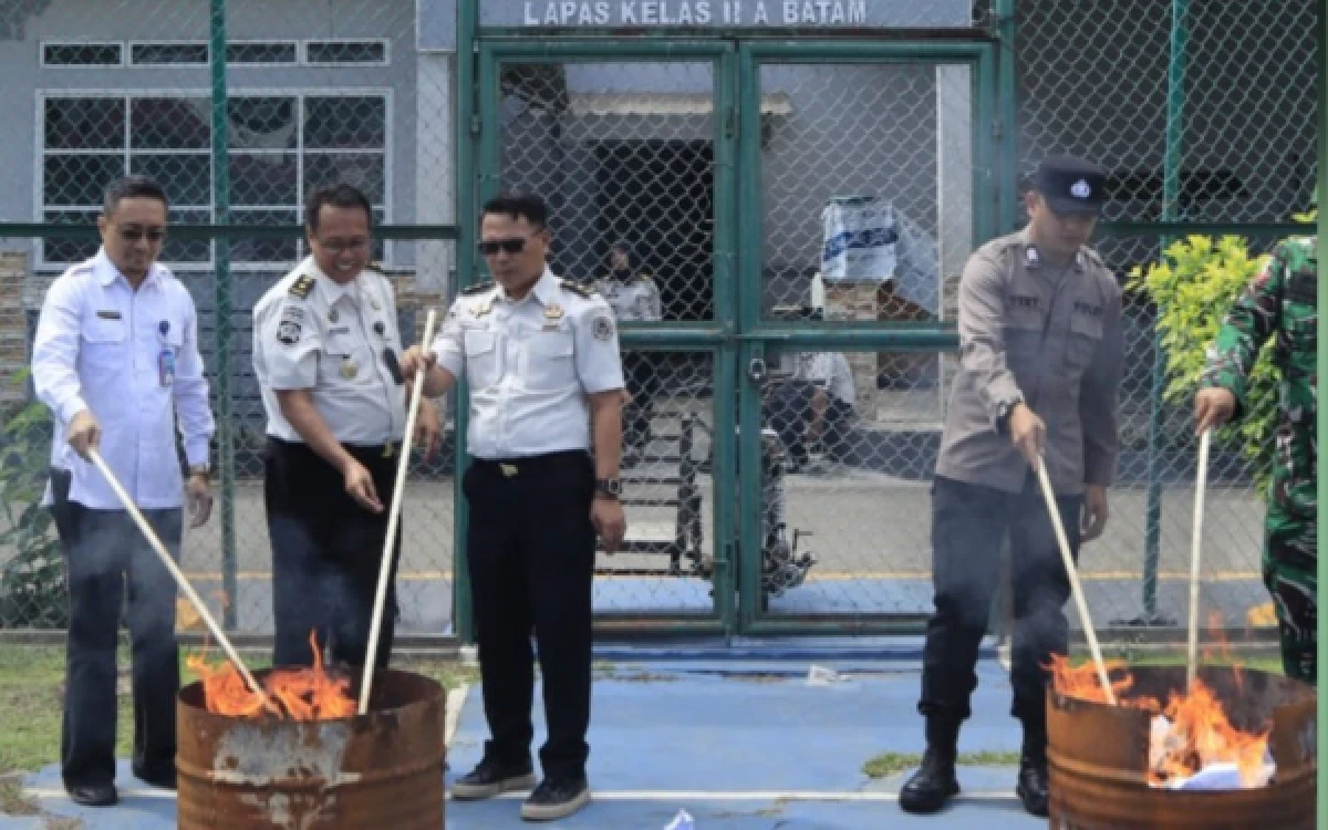 Thumbnail Berita - HBP Ke-62, Kalapas Batam Wujudkan Lapas Bersih dari Narkoba dan Halinar